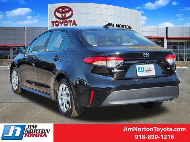 Used 2025 Toyota Corolla LE FWD image 7