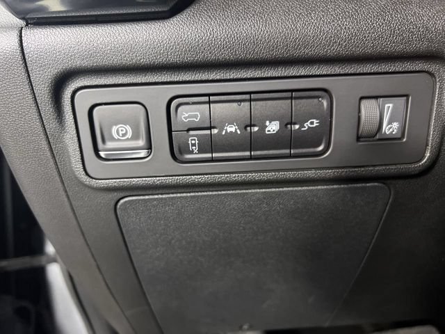 Certified 2026 GMC Hummer EV 3X w/ Carbon Fiber Edition Package AWD/4WD image 17