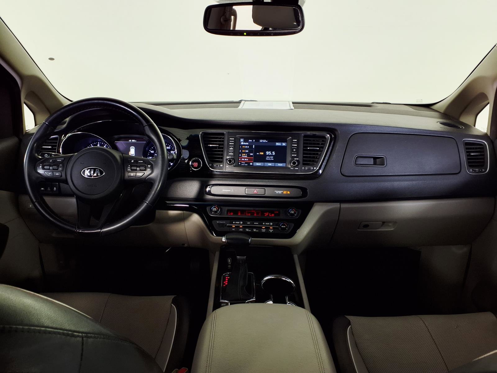 Used 2021 Kia Sedona EX w/ EX Premium Package FWD image 15