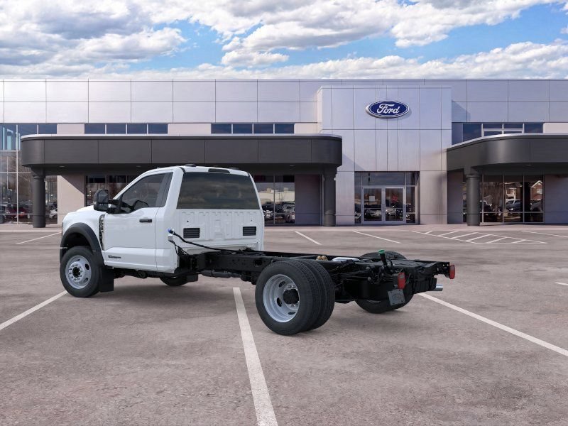 New 2025 Ford F550 4x4 Regular Cab Super Duty image 5