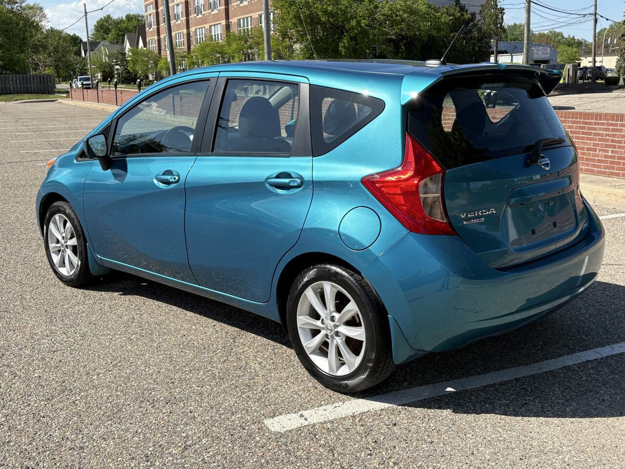 Used 2015 Nissan Versa Note FWD image 16