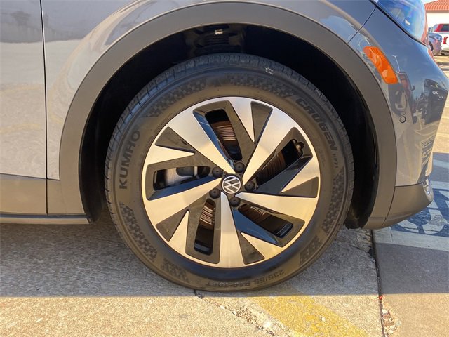 Used 2023 Volkswagen ID.4 Pro image 9