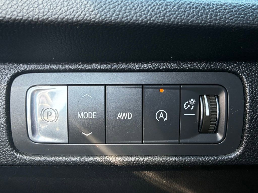 Used 2025 Chevrolet Traverse Z71 image 17