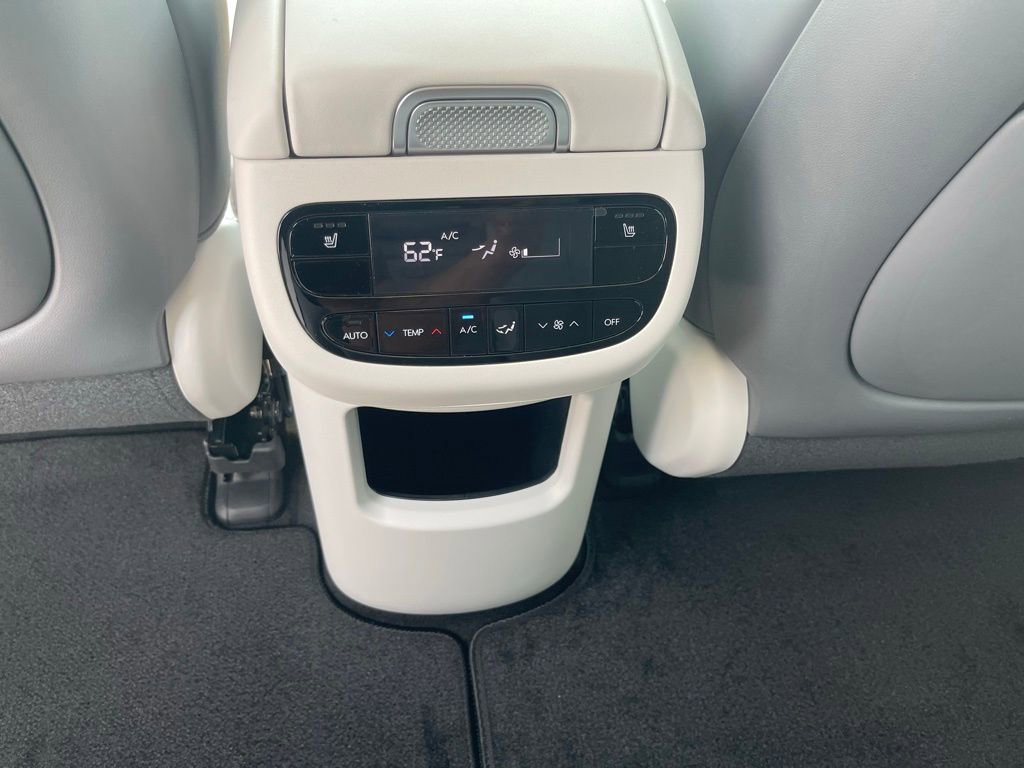 New 2026 Hyundai Ioniq 9 SEL AWD/4WD image 13