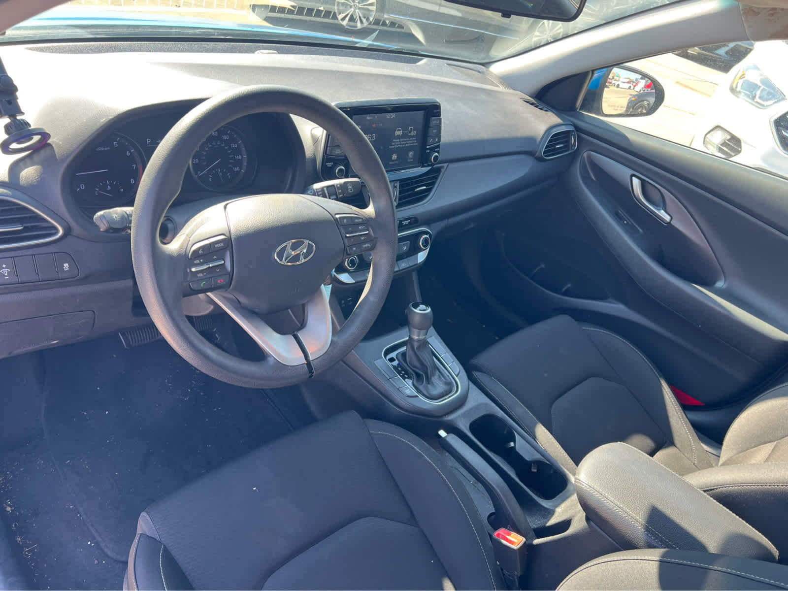 Used 2018 Hyundai Elantra GT image 7