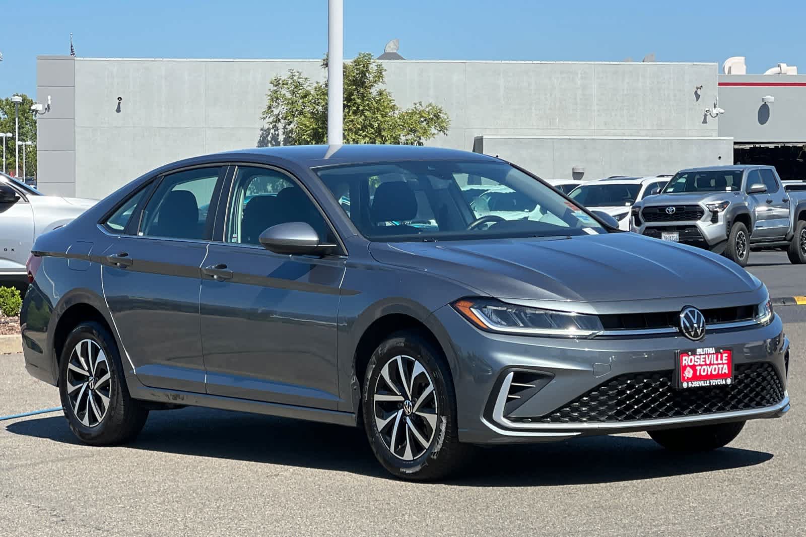 Used 2025 Volkswagen Jetta S FWD image 5