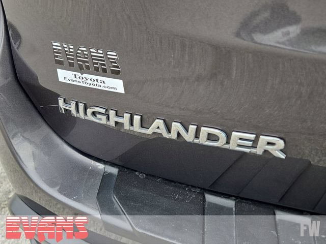 Used 2016 Toyota Highlander XLE AWD/4WD image 4