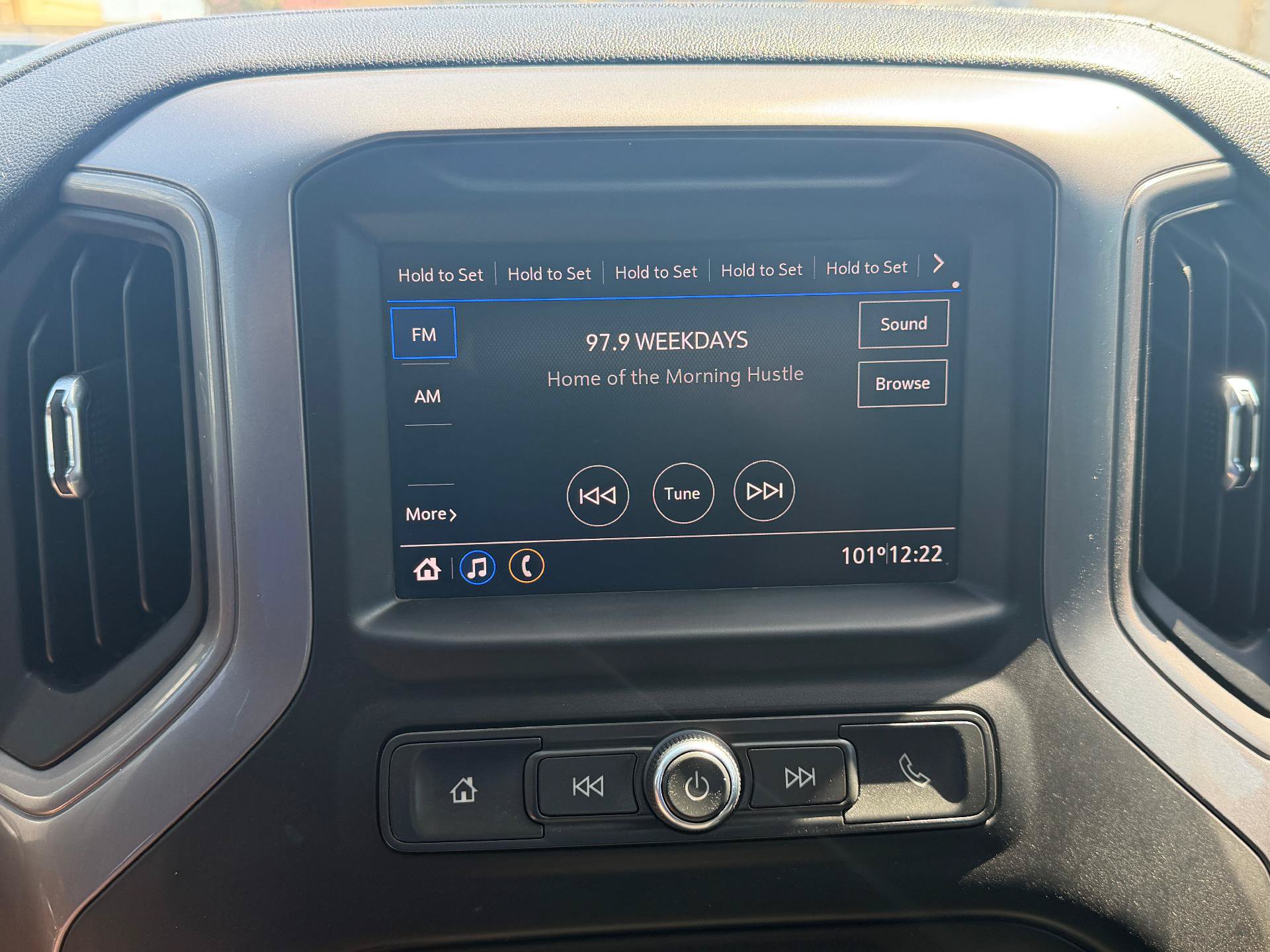 Used 2022 Chevrolet Silverado 2500 Custom w/ Custom Convenience Package AWD/4WD image 14
