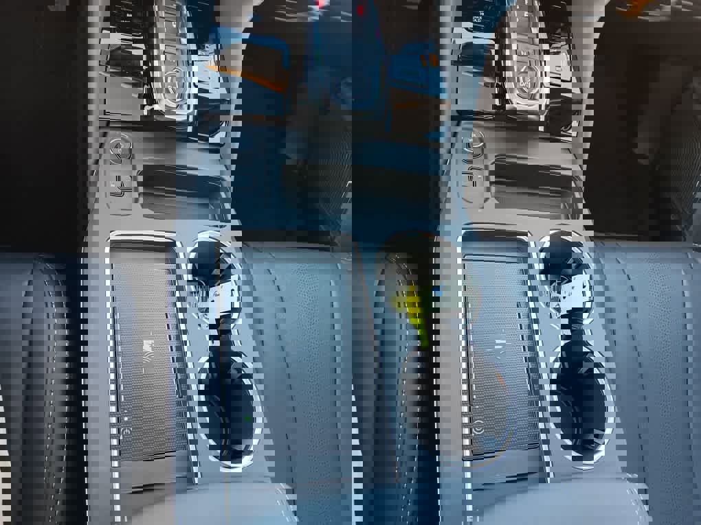 Used 2025 Acura MDX w/Technology Package image 29