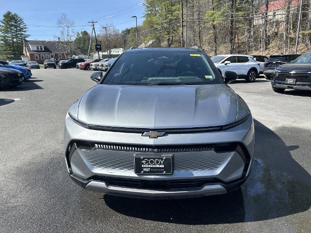 New 2026 Chevrolet Equinox EV LT w/ Convenience Package II AWD/4WD image 2