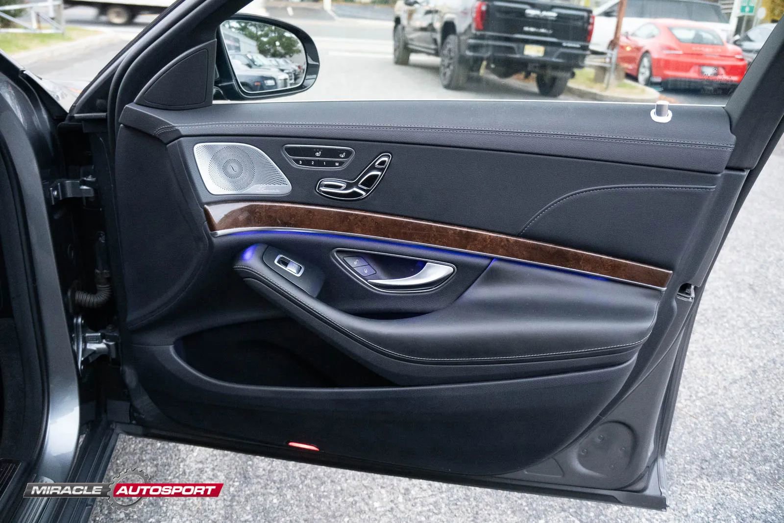 Used 2018 Mercedes-Benz S 560 S 560 4MATIC Sedan 4D image 30