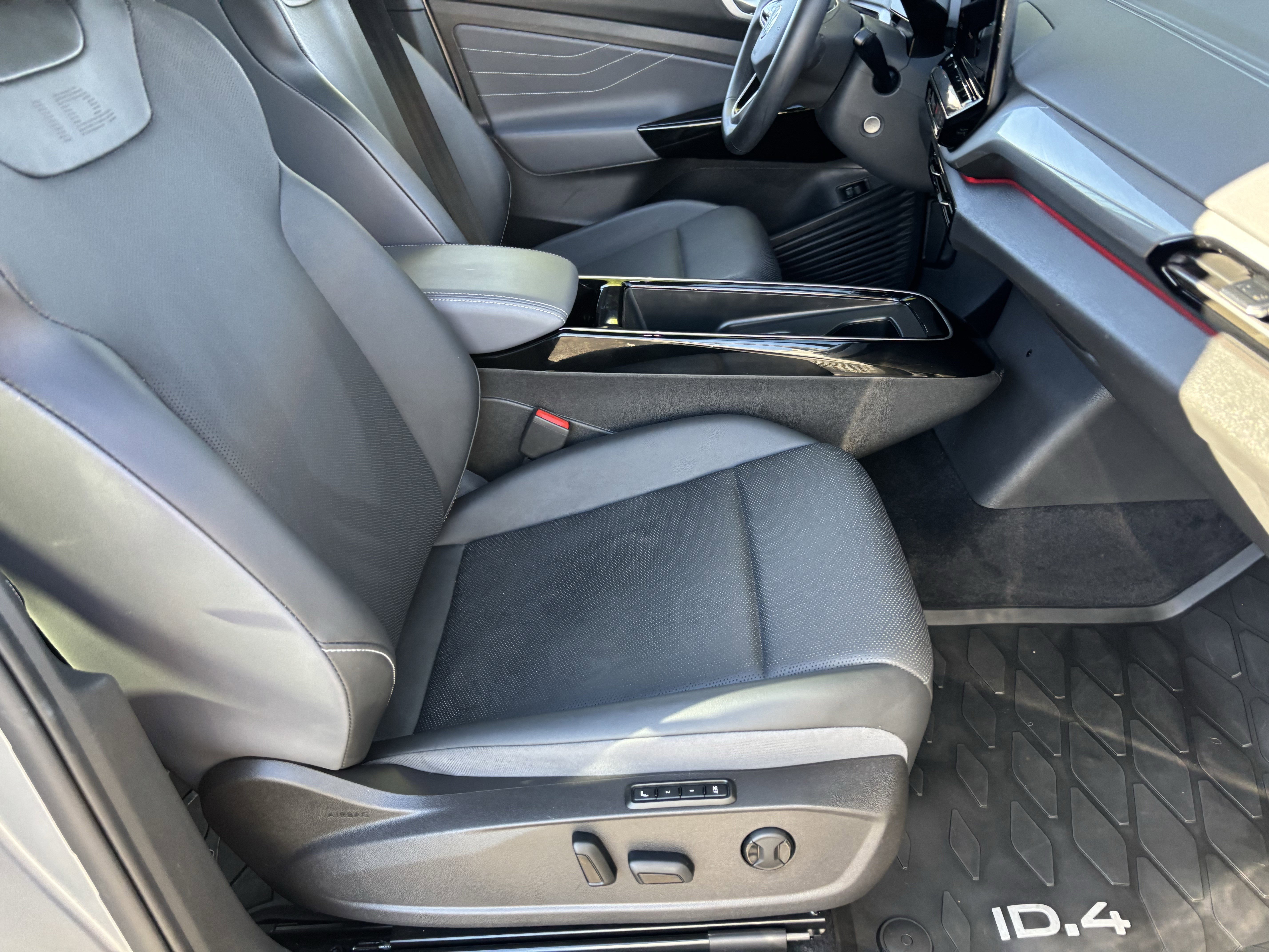 Used 2023 Volkswagen ID.4 Pro S image 13