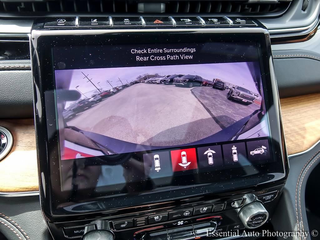 Used 2025 Jeep Grand Cherokee L Summit image 22