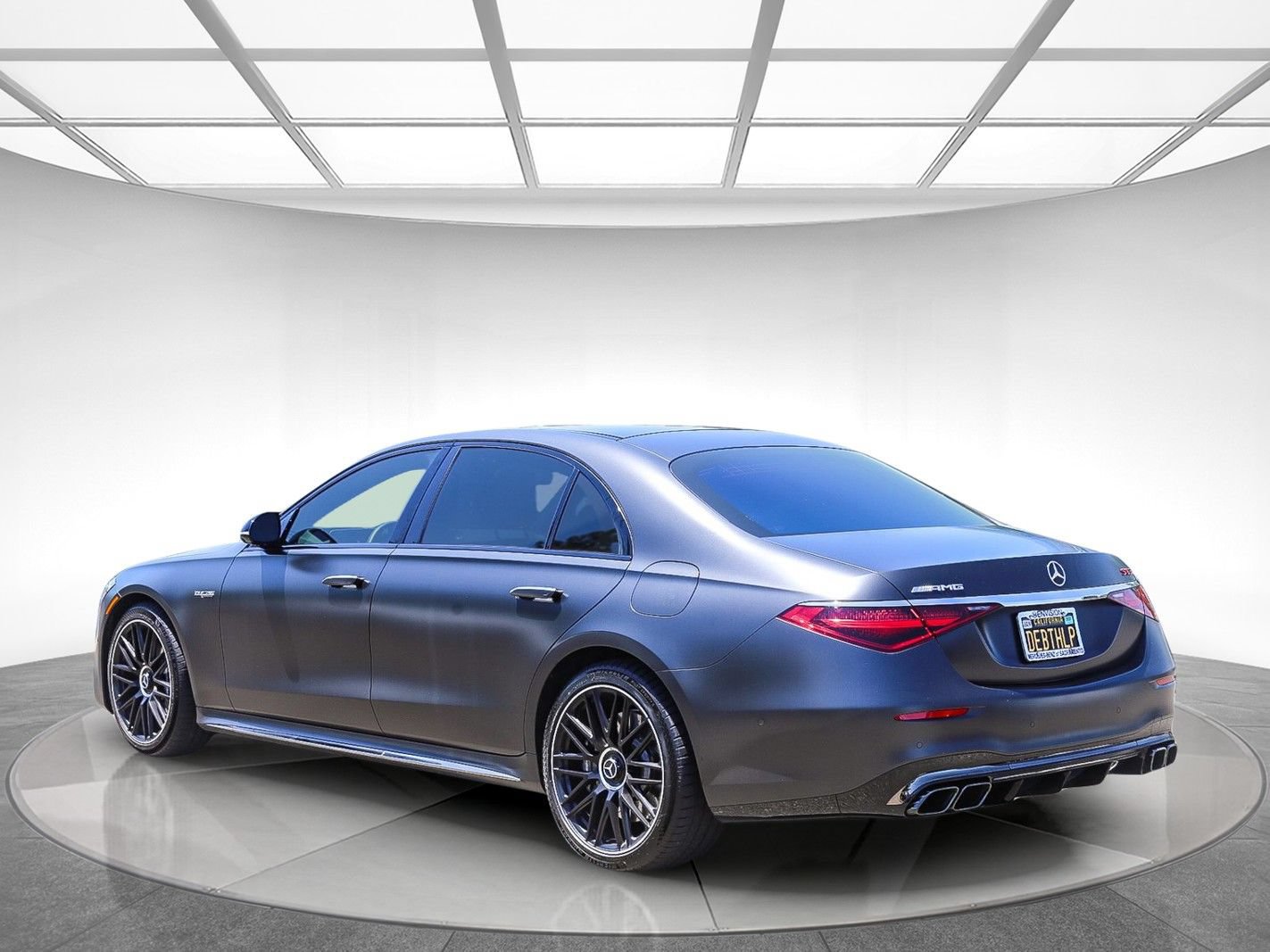 Used 2025 Mercedes-Benz S 63 AMG S image 2