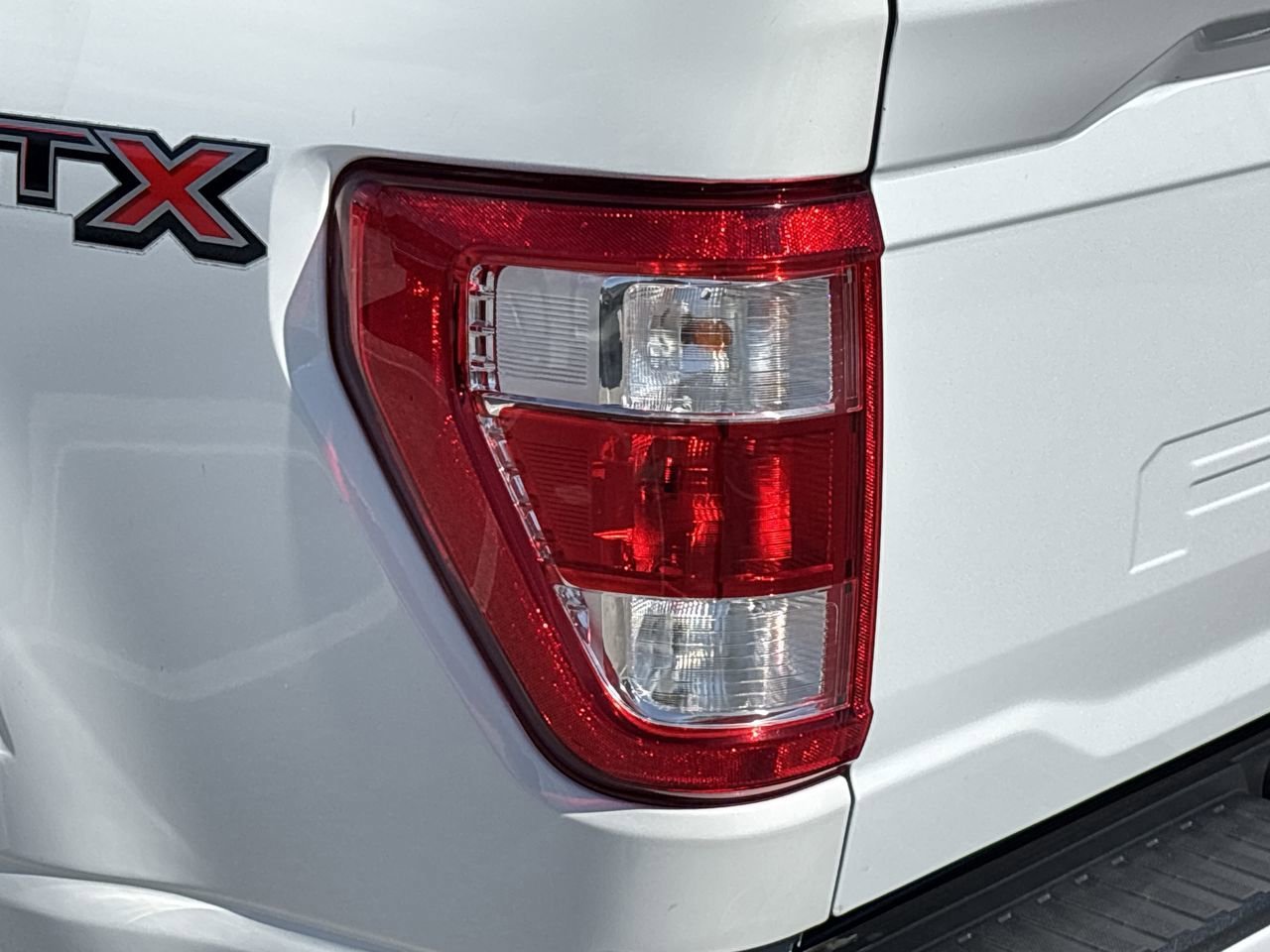 Used 2022 Ford F150 XL w/ STX Appearance Package RWD image 7