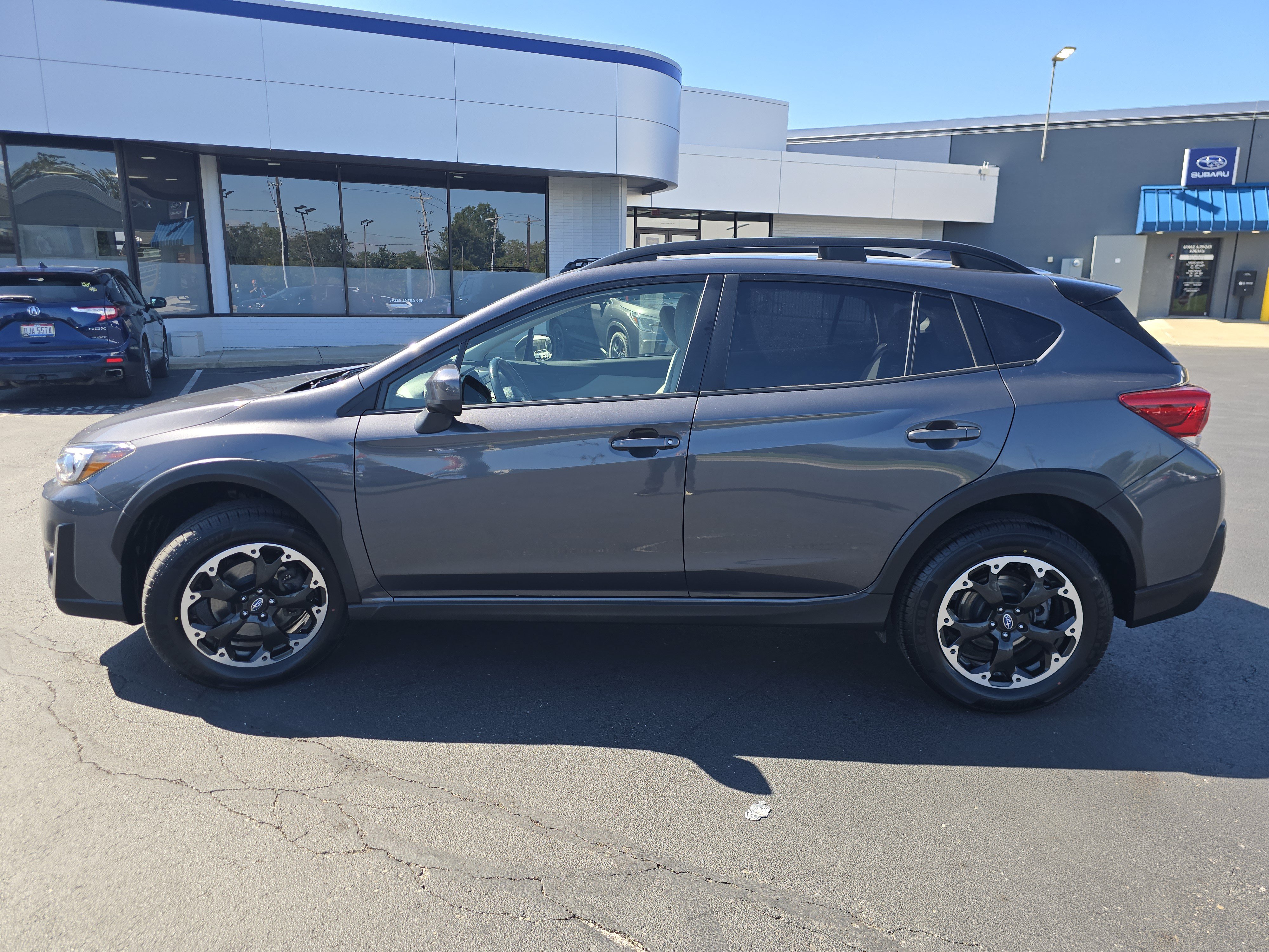Used 2021 Subaru Crosstrek 2.0i Premium w/ Moonroof Package AWD/4WD image 4