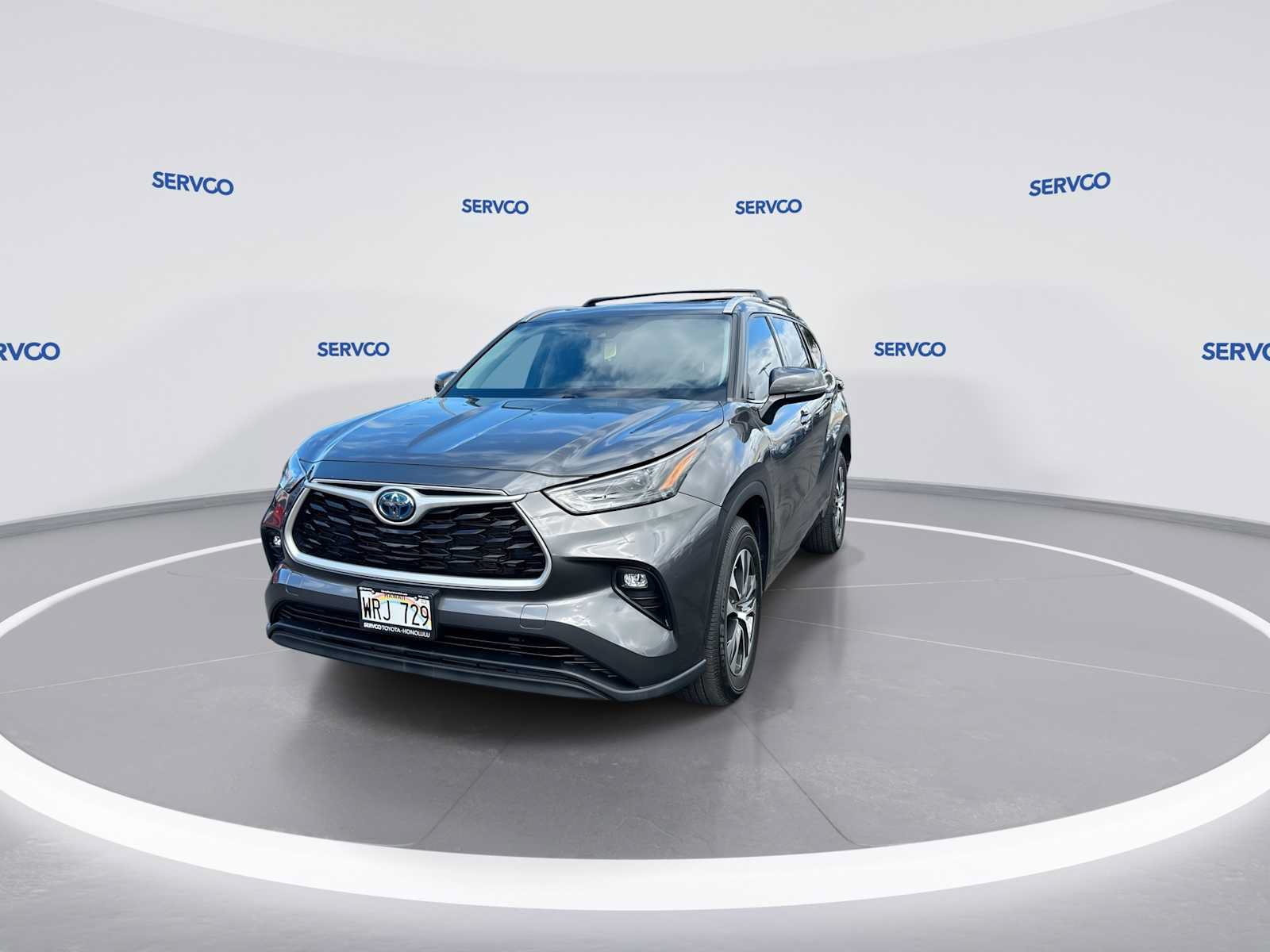 Used 2022 Toyota Highlander XLE FWD image 4