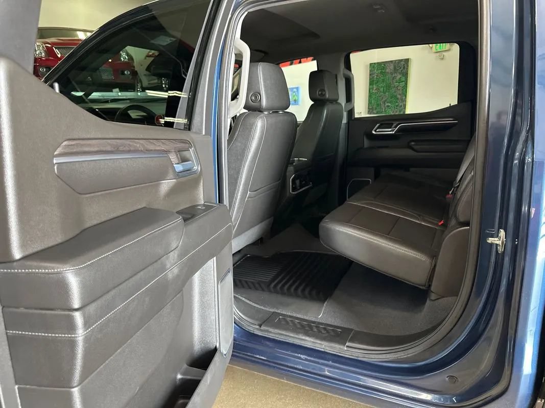 Used 2022 Chevrolet Silverado 1500 LTZ w/ Max Trailering Package AWD/4WD image 99