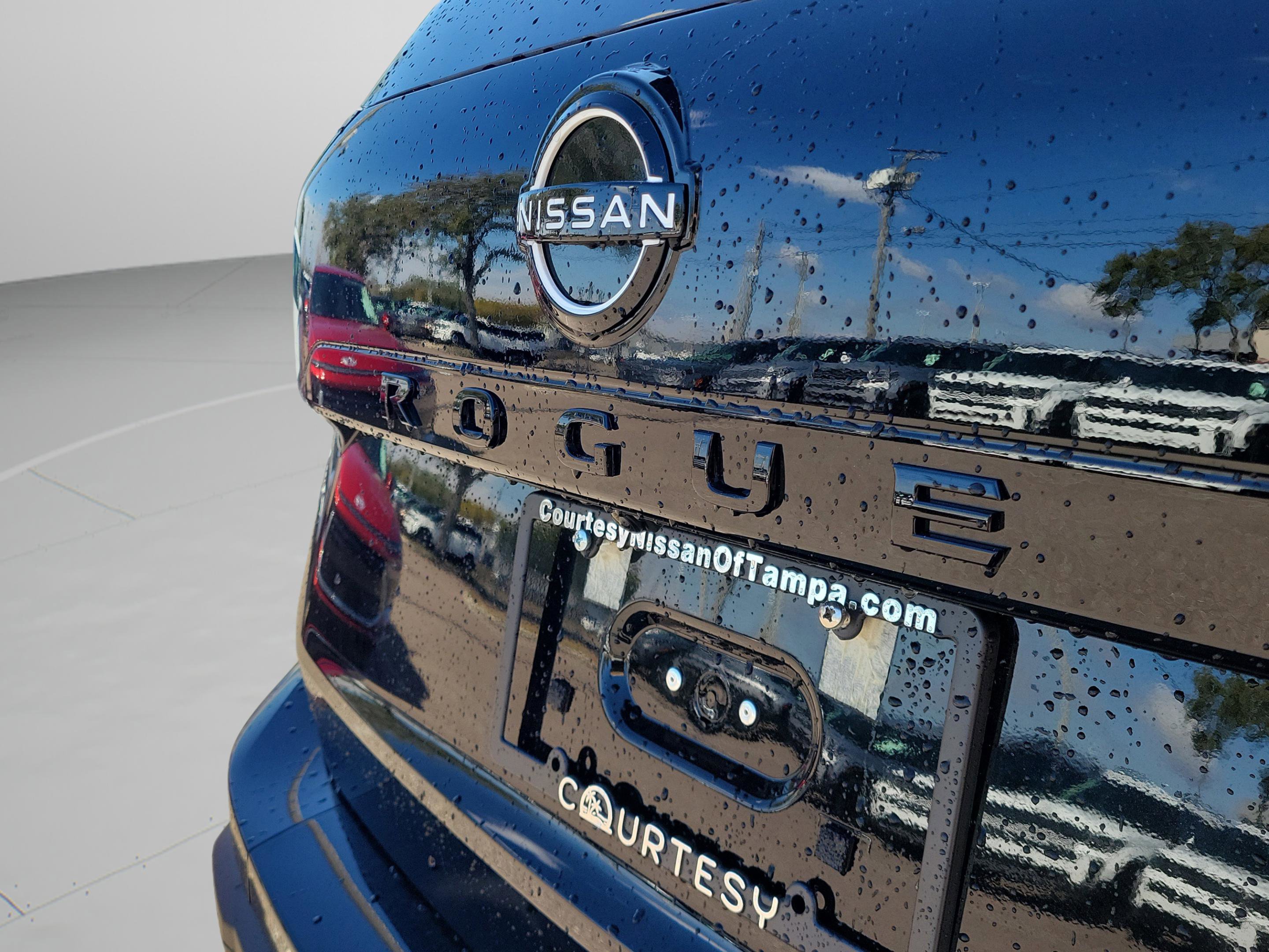 New 2026 Nissan Rogue SV FWD image 8