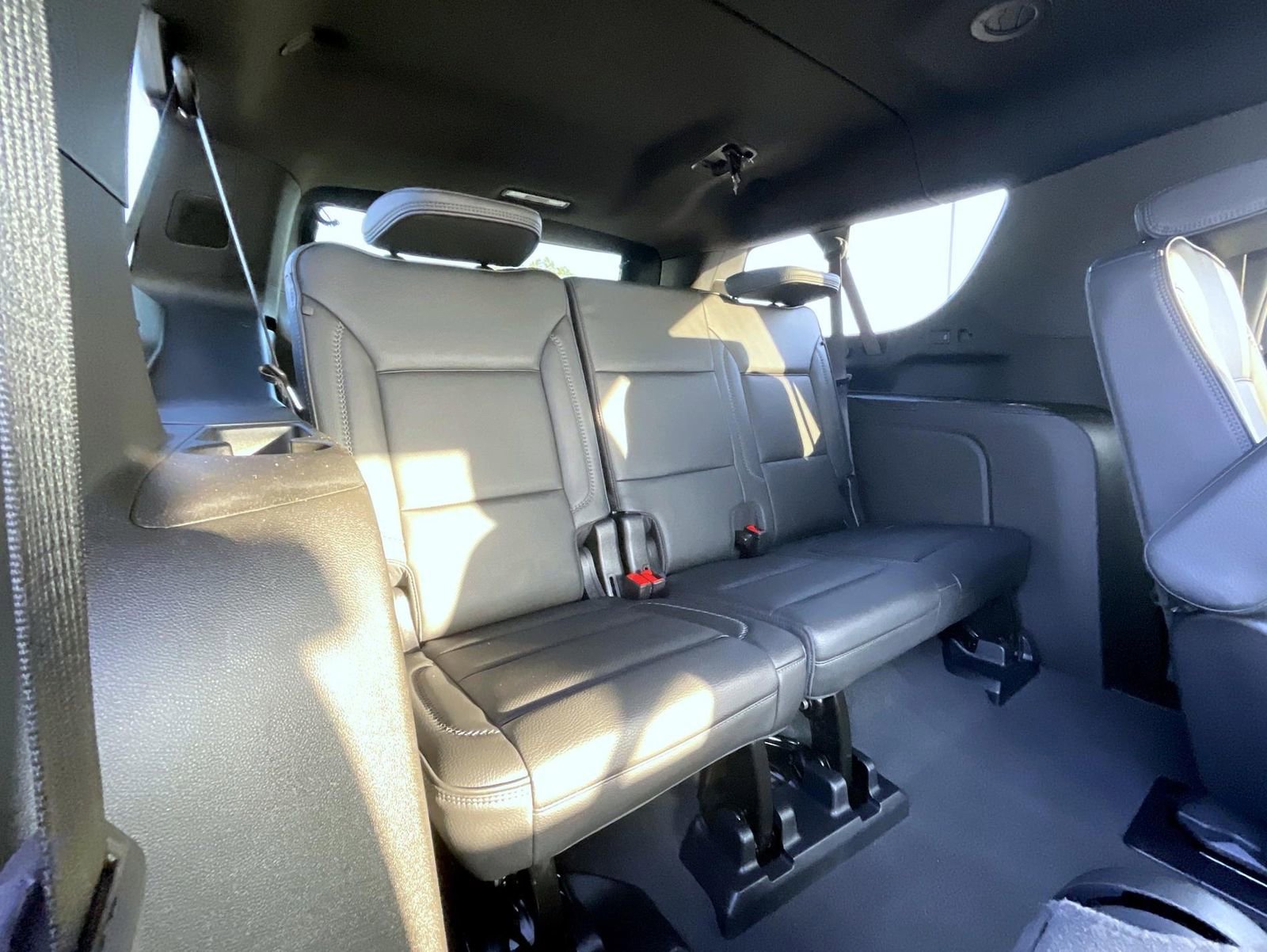 Used 2025 GMC Yukon XL Denali AWD/4WD image 21