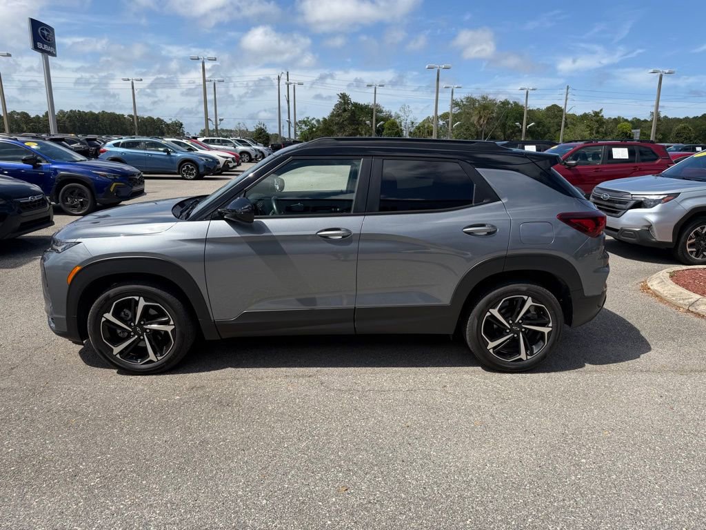 Used 2021 Chevrolet TrailBlazer RS w/ Technology Package FWD image 11