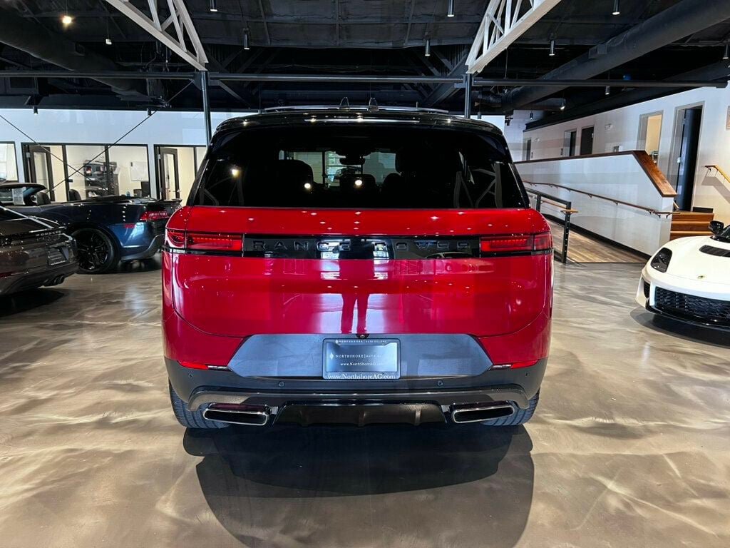 Used 2023 Land Rover Range Rover Sport SE AWD/4WD image 4