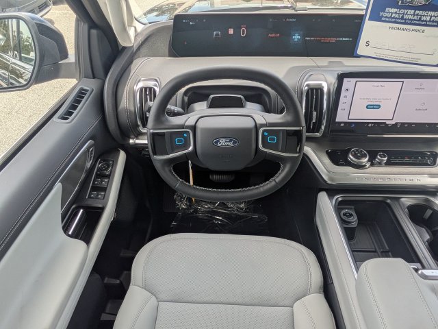 New 2026 Ford Expedition Platinum AWD/4WD image 17