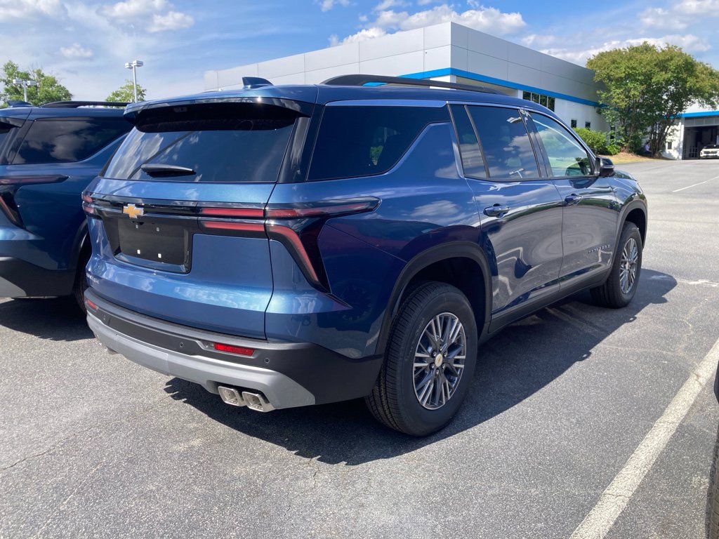 New 2026 Chevrolet Traverse LT FWD image 5