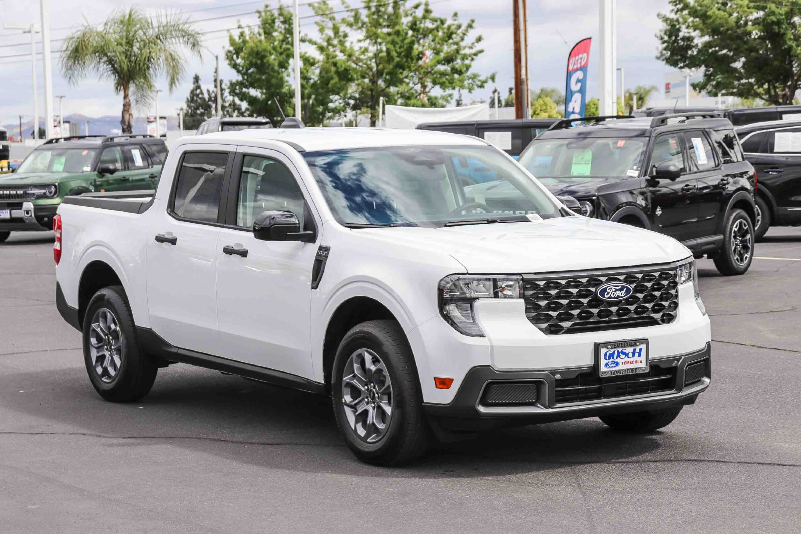 New 2026 Ford Maverick XLT w/ XLT Luxury Package FWD image 3