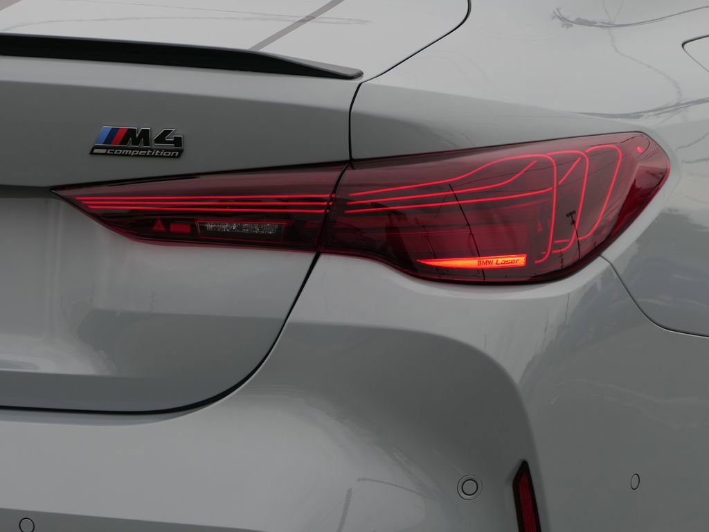 Used 2025 BMW M4 Competition w/ Executive Package image 5