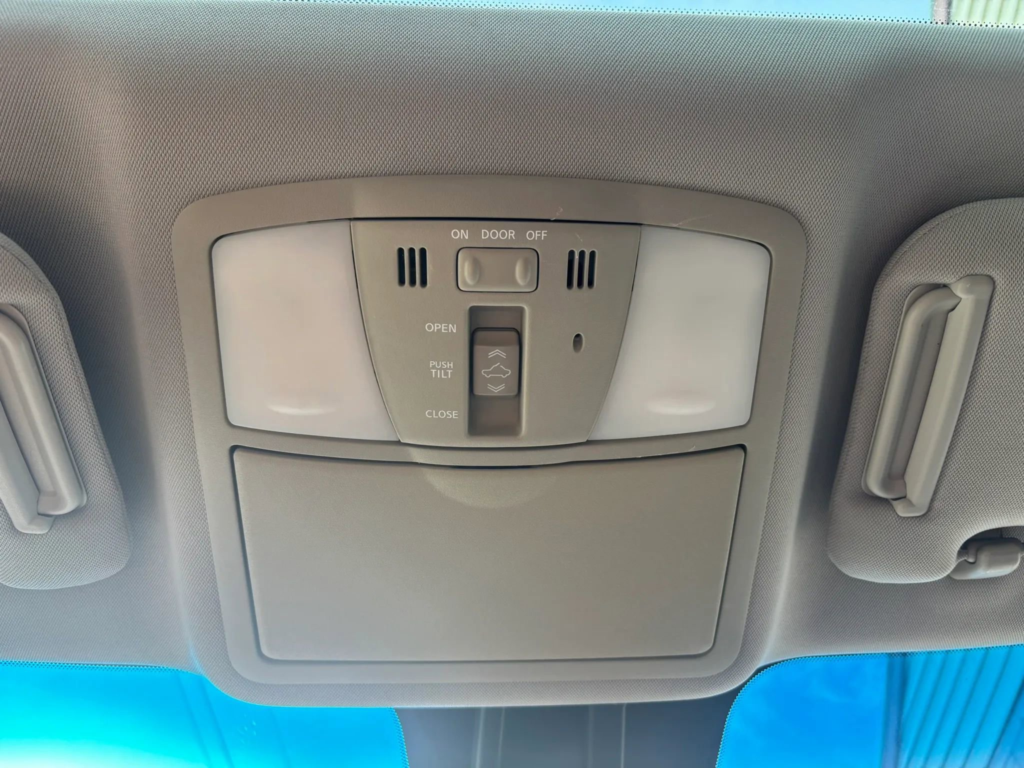 Used 2012 Nissan Murano LE w/ Platinum Pkg image 25