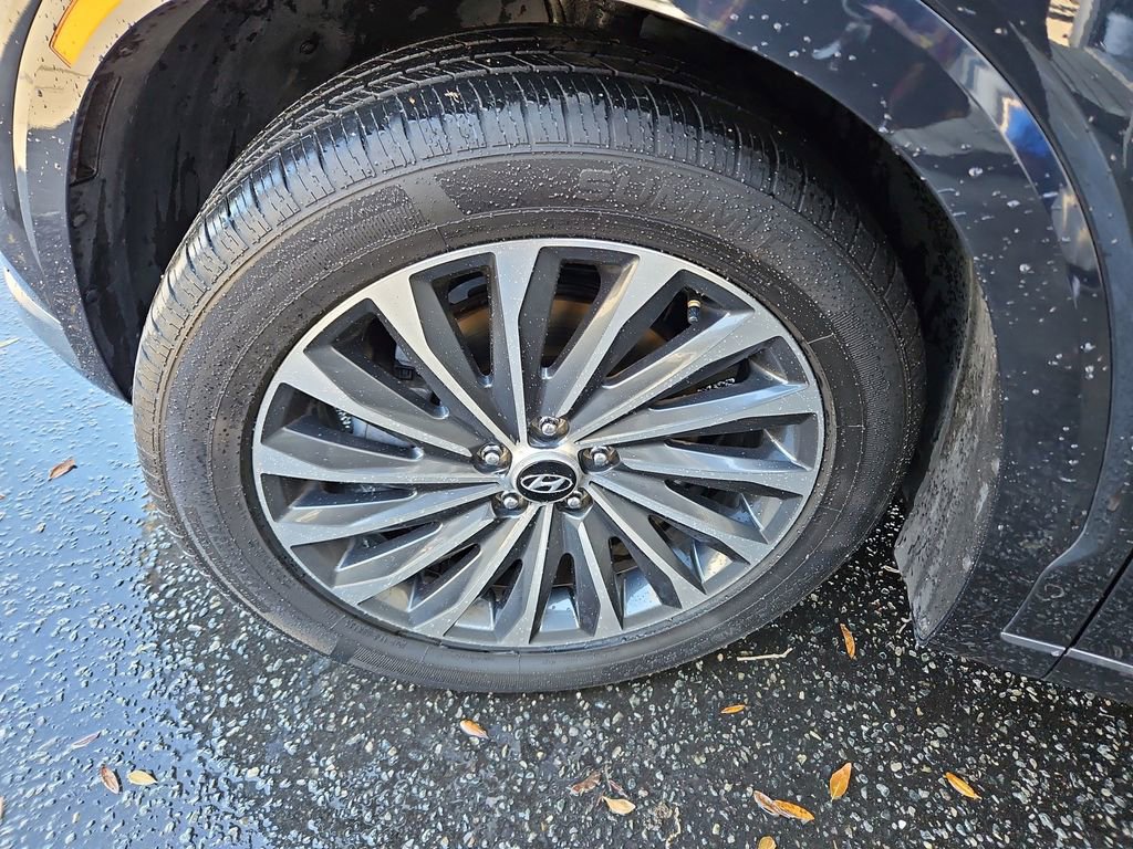 Used 2024 Hyundai Palisade Calligraphy image 39