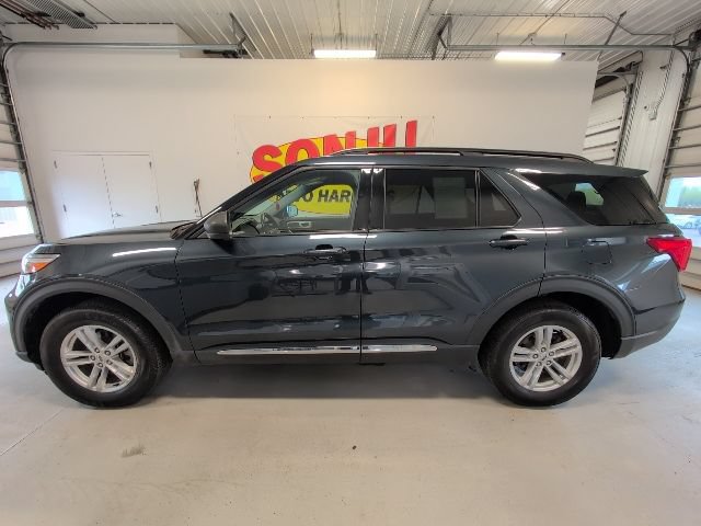 Certified 2023 Ford Explorer XLT AWD/4WD image 2