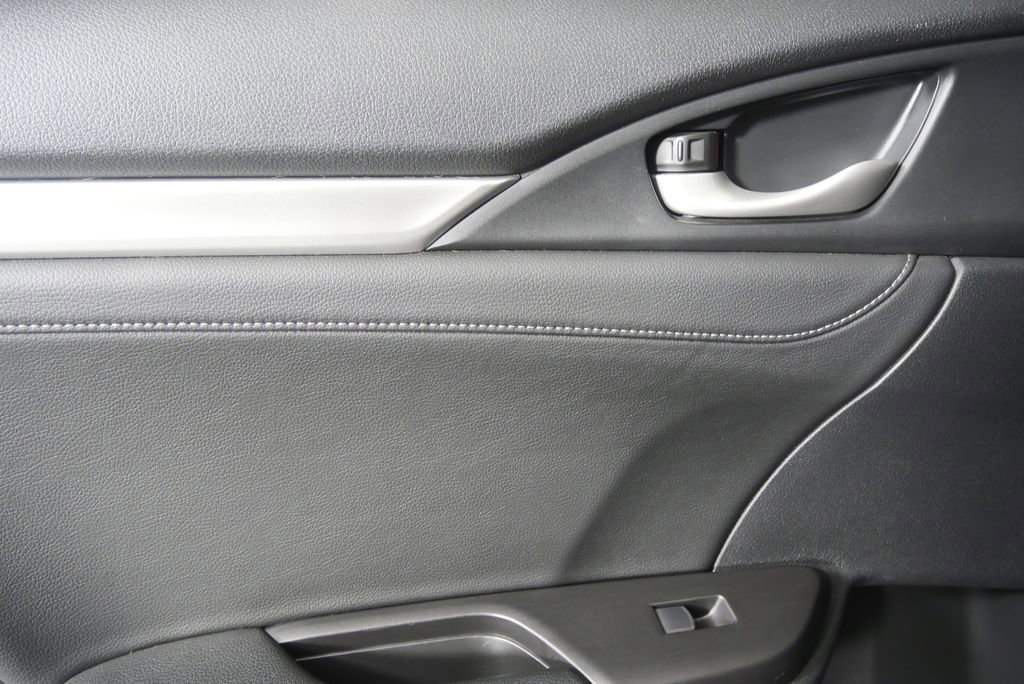 Used 2018 Honda Civic EX-L image 13