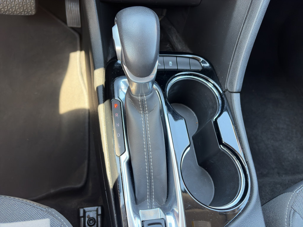 Used 2023 Buick Encore GX Preferred FWD image 19