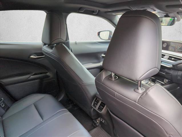 Used 2019 Lexus UX 200 w/ Premium Package FWD image 22