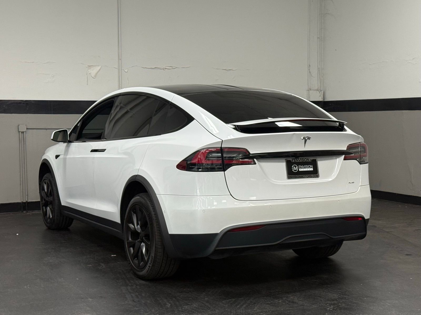 Used 2022 Tesla Model X Plaid image 8