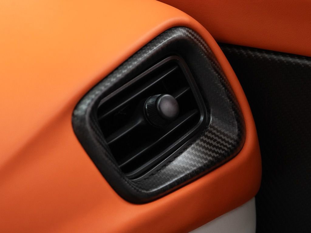 Used 2023 Aston Martin DBS Superleggera Volante image 45