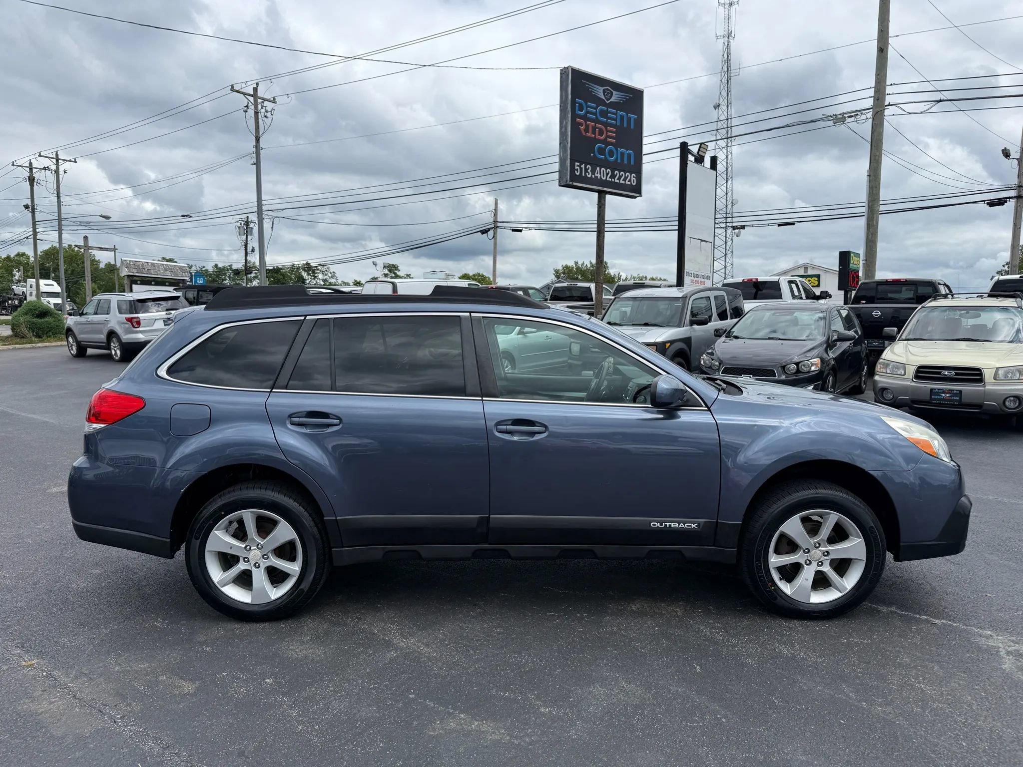 Used 2014 Subaru Outback 2.5i Premium image 2
