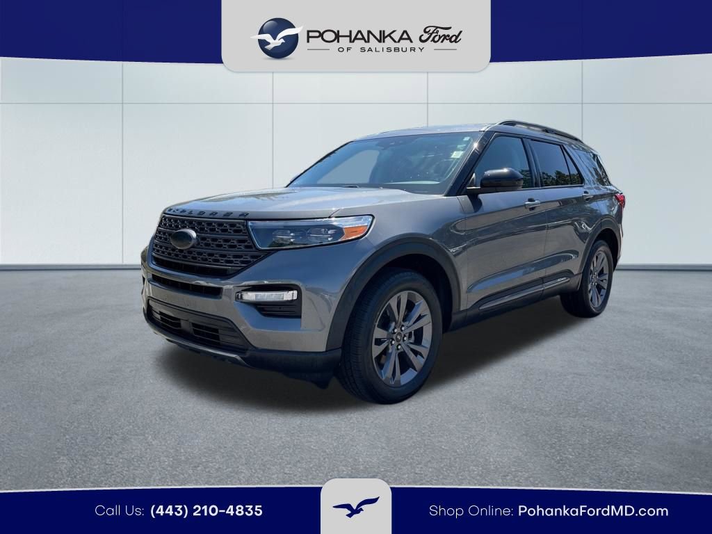 Certified 2022 Ford Explorer XLT w/ Equipment Group 202A image 2