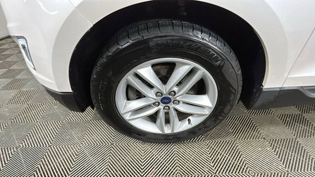 Used 2018 Ford Edge SEL w/ Equipment Group 201A AWD/4WD image 10