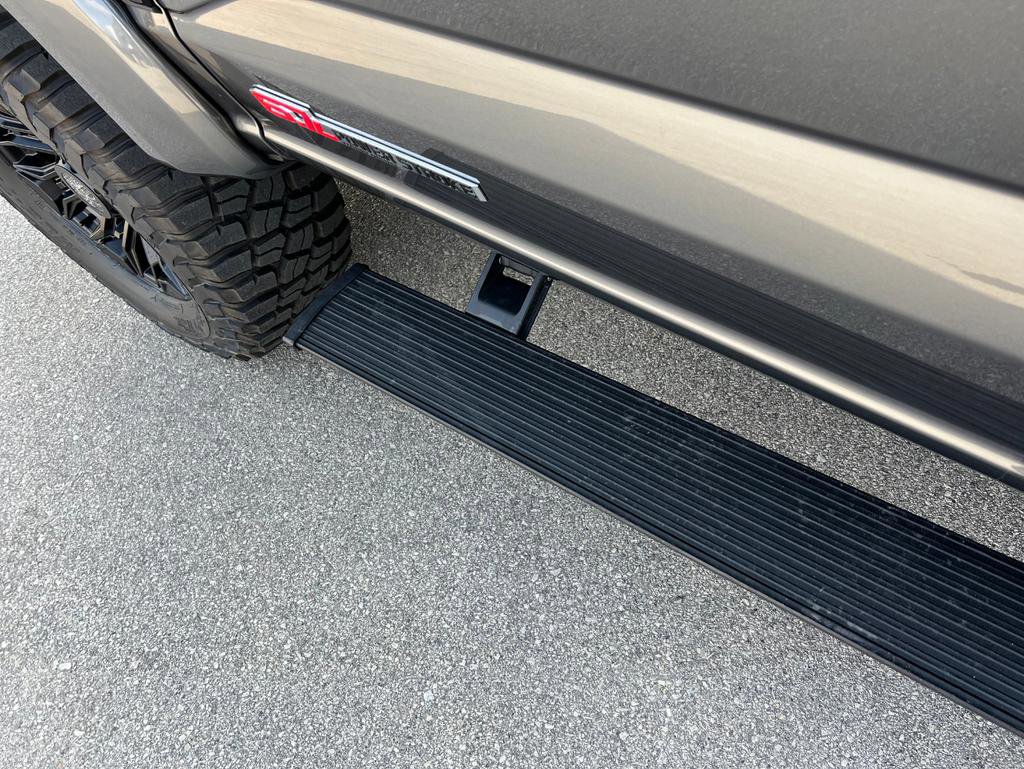 New 2025 Ford F250 Lariat w/ Lariat Ultimate Package image 17