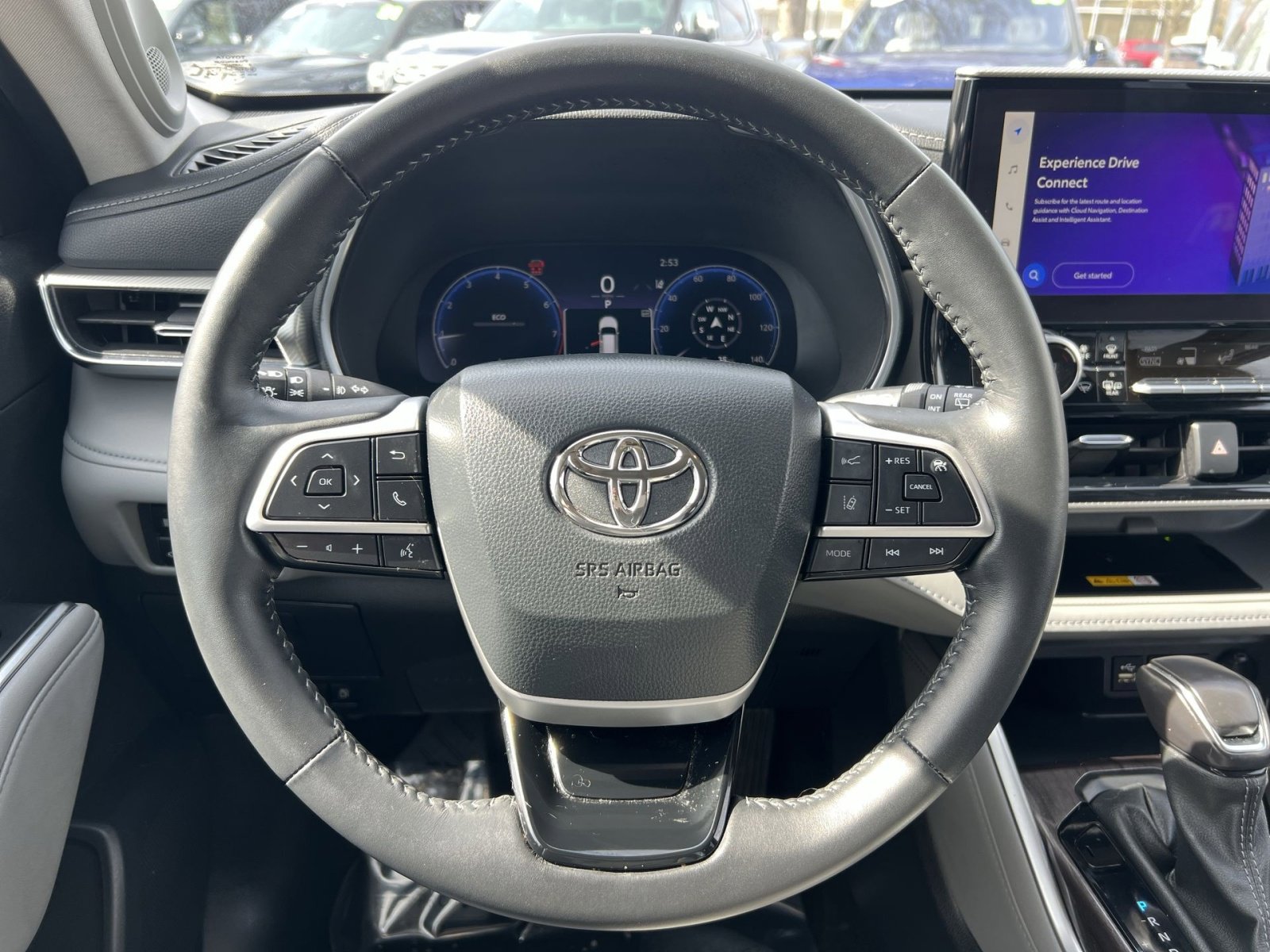 Used 2024 Toyota Highlander Platinum image 16