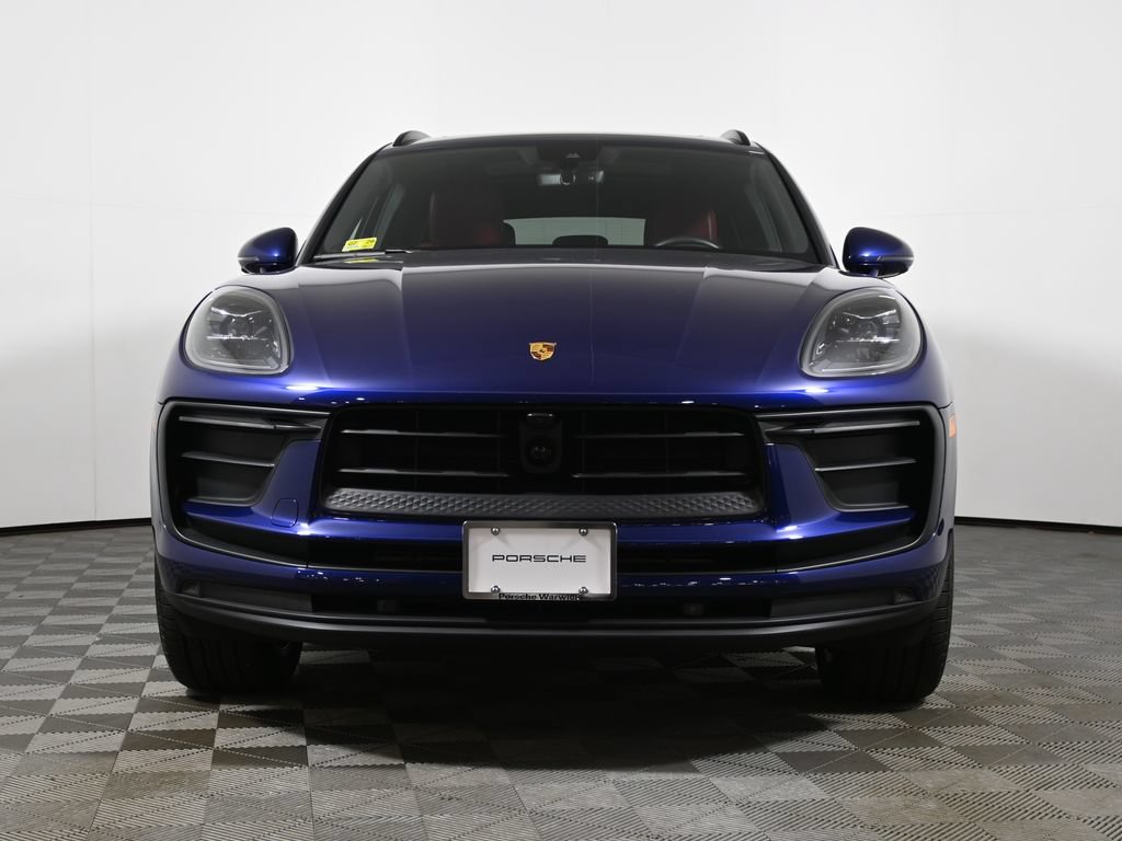 Used 2026 Porsche Macan AWD/4WD image 10
