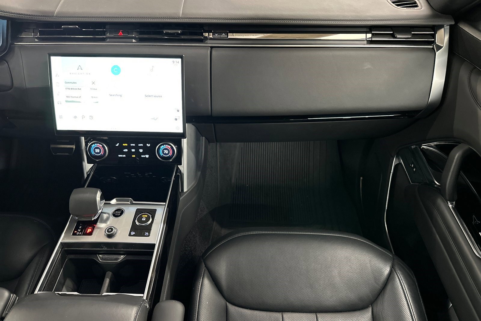 Used 2023 Land Rover Range Rover SE image 29