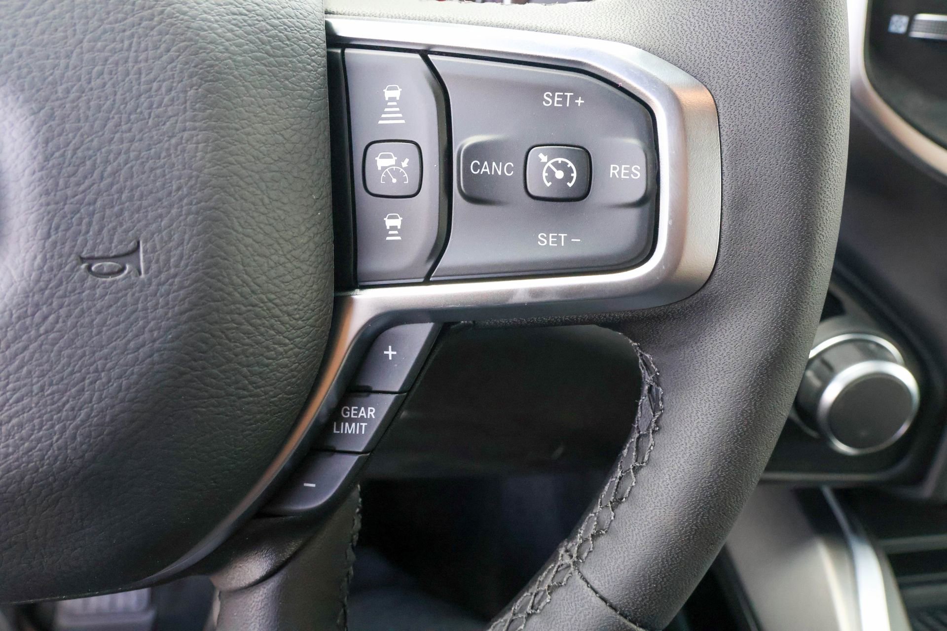 New 2026 RAM 1500 4x4 Crew Cab image 26