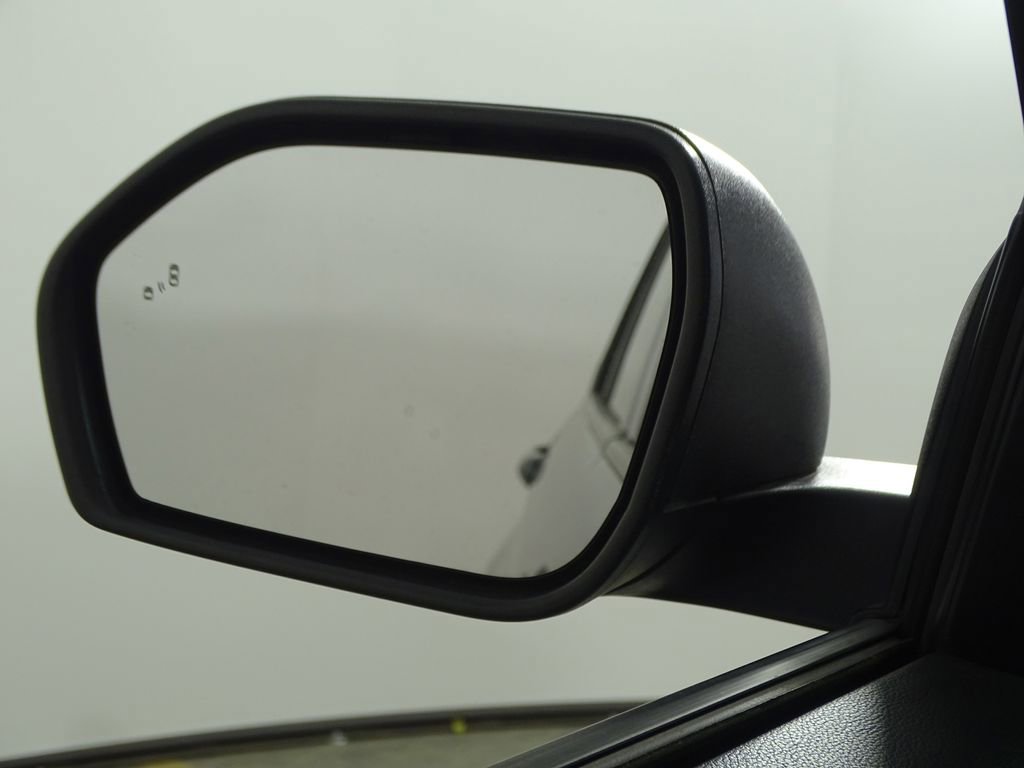 Used 2021 Ford Explorer XLT w/ Equipment Group 202A image 39