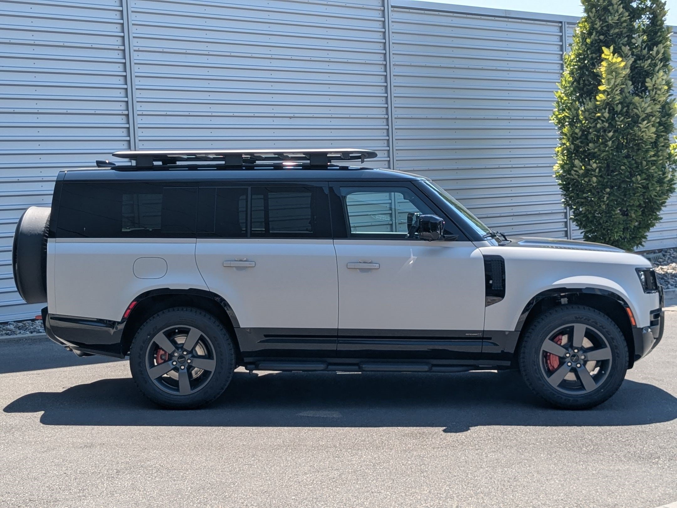 New 2026 Land Rover Defender 130 X AWD/4WD image 4