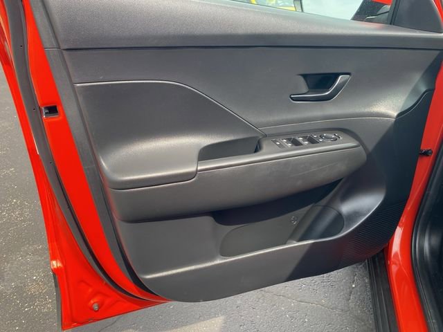 Used 2024 Hyundai Kona SEL image 16