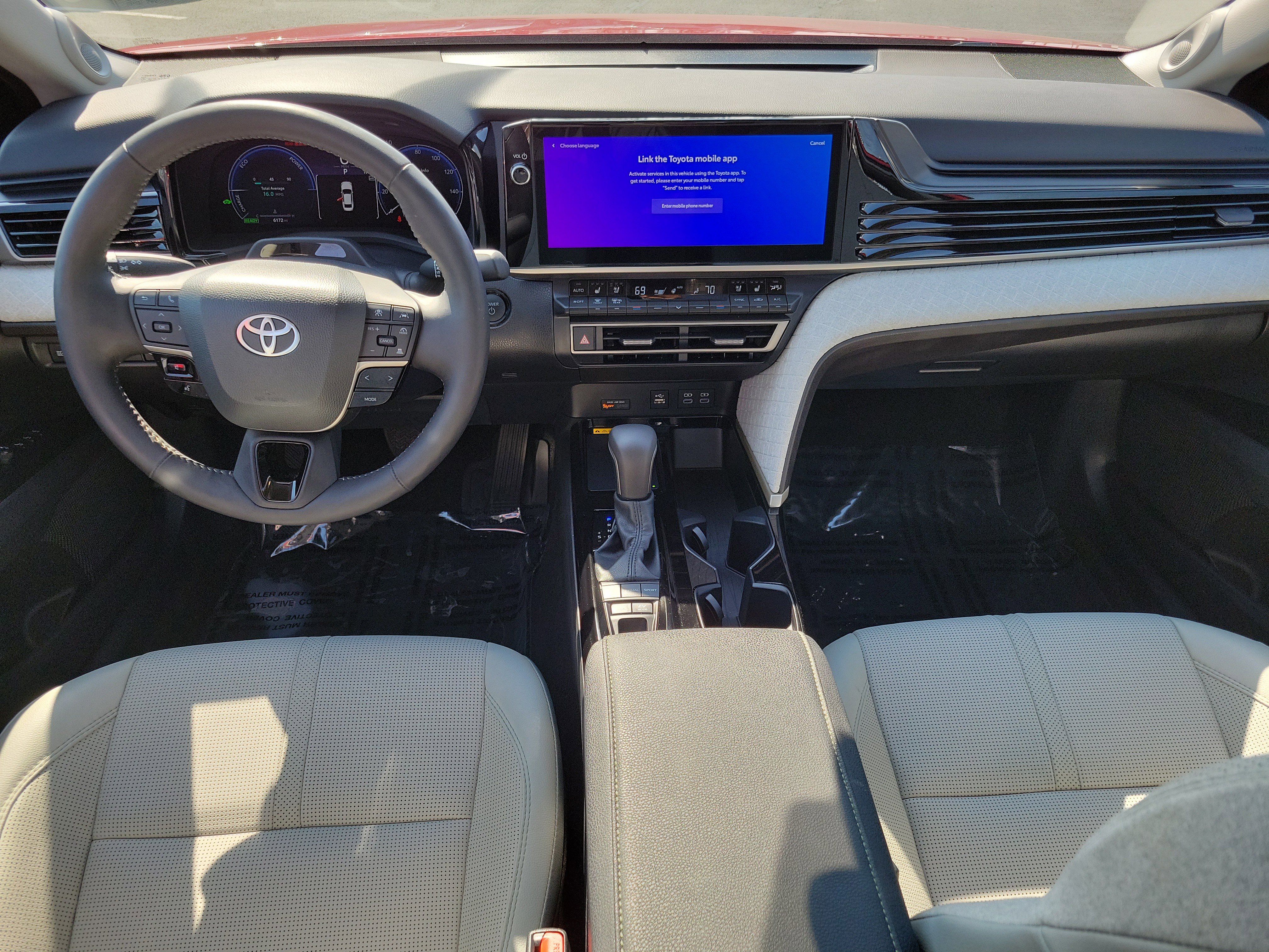 Certified 2025 Toyota Camry XLE w/ Premium Plus Package image 15